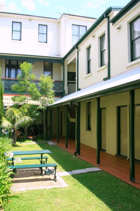 avonmore on the park boutique hotel