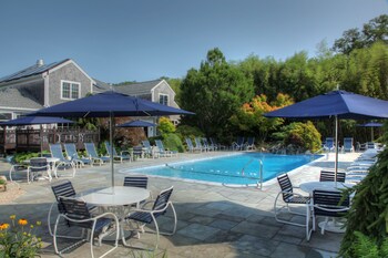 Pleasant Bay Village Resort,Cape Cod>>Barnstable County,3 star