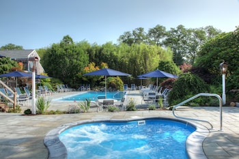 Pleasant Bay Village Resort,Cape Cod>>Barnstable County,3 star