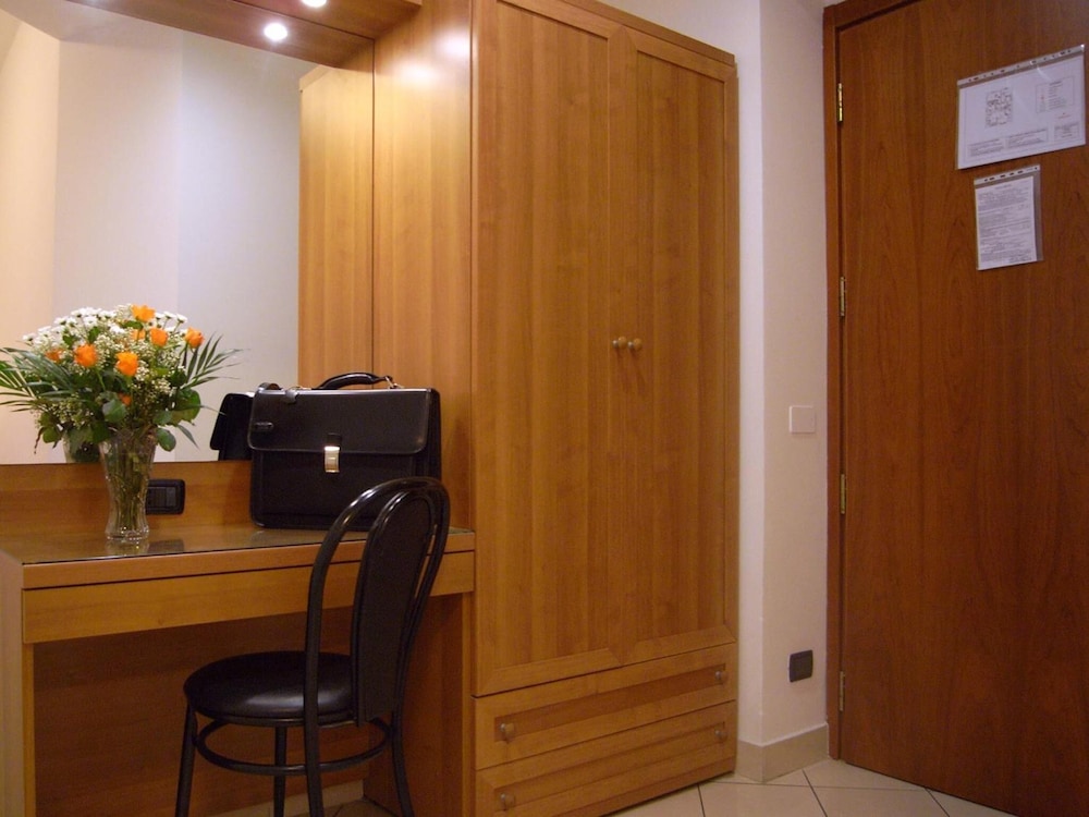hotel mondial