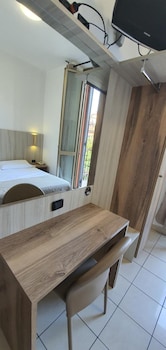 Hotel Mondial,Milan>>Lombardy,2 star