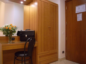 Hotel Mondial,Milan>>Lombardy,2 star