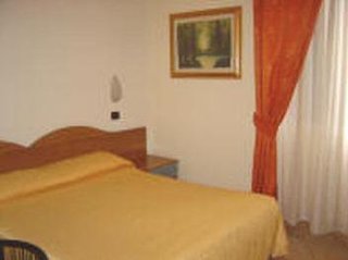 Sara Hotel,Milan>>Lombardy,2 star