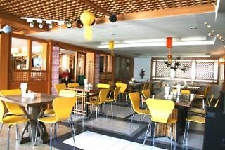 mayflower grande hotel chiang mai