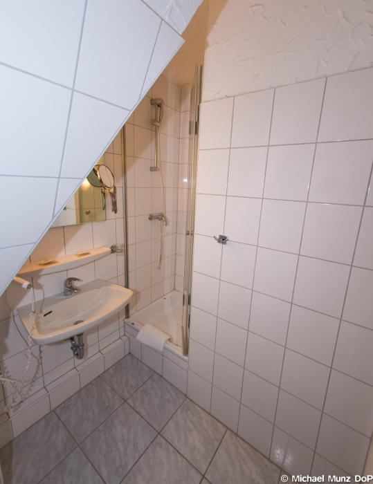 lowenbrau koln hotel and restaurant