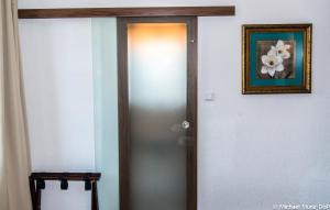 lowenbrau koln hotel and restaurant