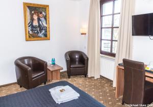 lowenbrau koln hotel and restaurant