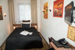 lowenbrau koln hotel and restaurant