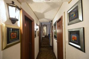 lowenbrau koln hotel and restaurant