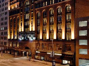 Hyatt Regency Cleveland At The Arcade,Cleveland>>Burke Lakefront Airport,4 star