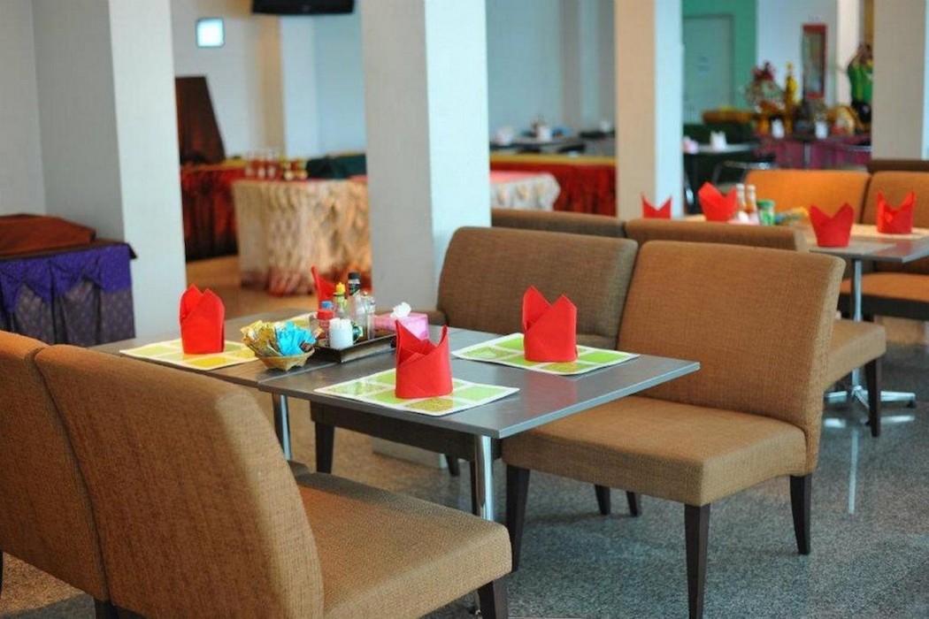 c and n hotel patong