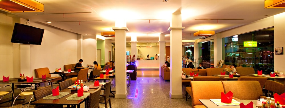 c and n hotel patong