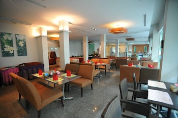 c and n hotel patong