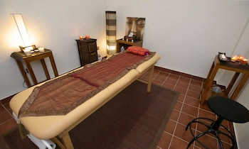 the marbella heights boutique hotel