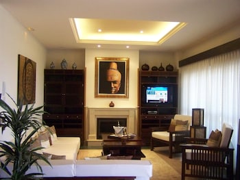 the marbella heights boutique hotel