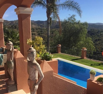 The Marbella Heights Boutique Hotel,Marbella>>Costa Del Sol,4 star
