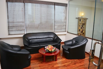 unique towers luxury boutique suites