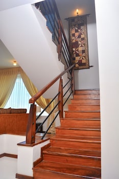 unique towers luxury boutique suites