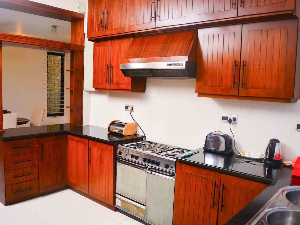 unique towers luxury boutique suites