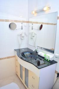 unique towers luxury boutique suites