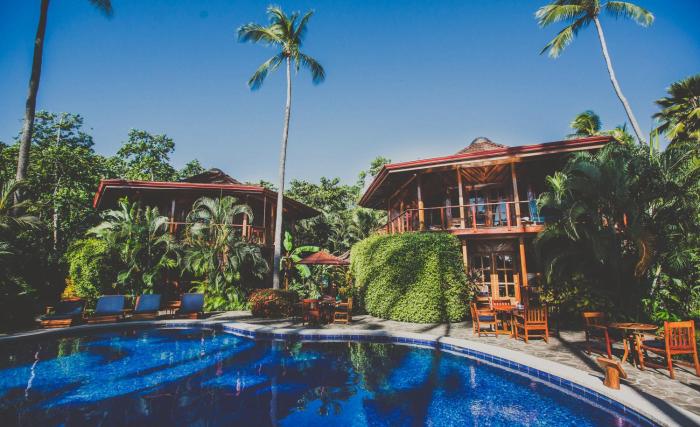 tambor tropical hotel