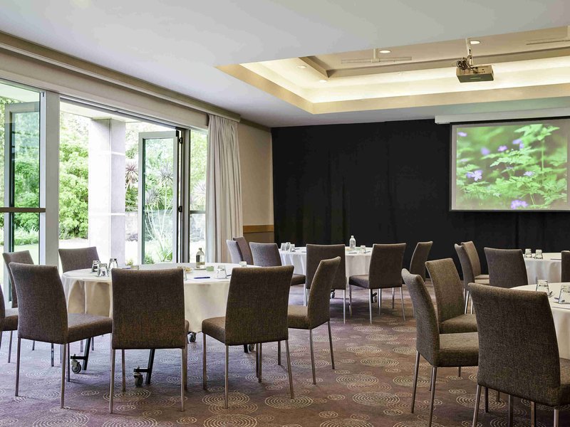 ibis auckland ellerslie