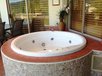At Boathaven Bay Holiday Apartments,Whitsunday Islands>>Airlie Beach,4 star