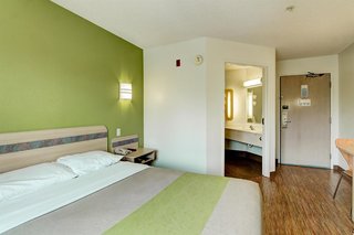 Super 8 By Wyndham Aurora East,Denver>>Aurora,2 star