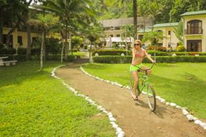 hotel club del mar