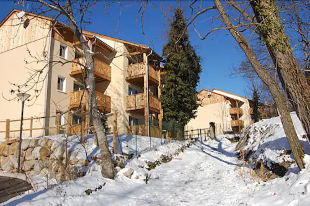 residence de tourisme domaine de la vallee dax