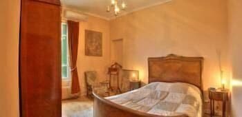 Auberge Des Ecluses,Paris>>Carrieres-Sous-Poissy,3 star