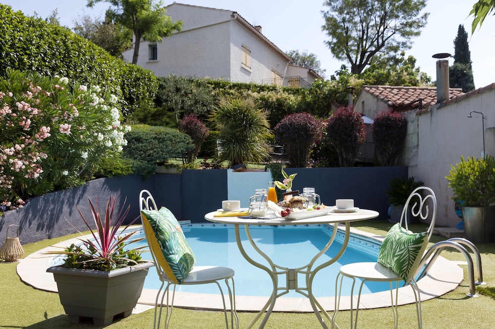 logis hotel la feniere