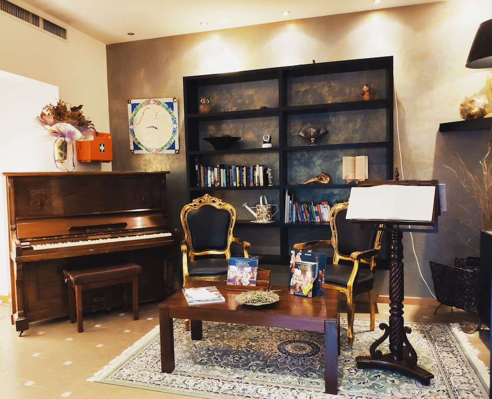 hotel feel inn venice airport rooms