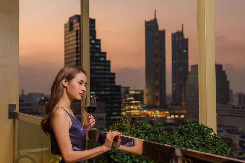 holiday inn bangkok silom an ihg hotel