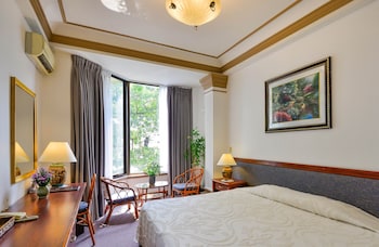 the spring hotel