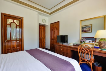 the spring hotel
