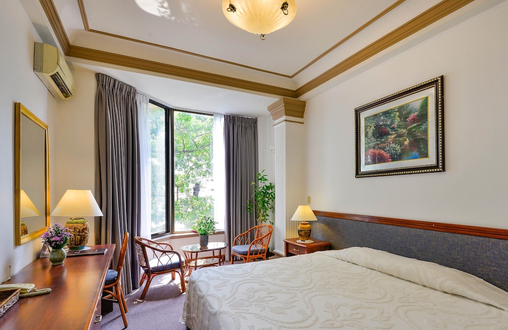 the spring hotel
