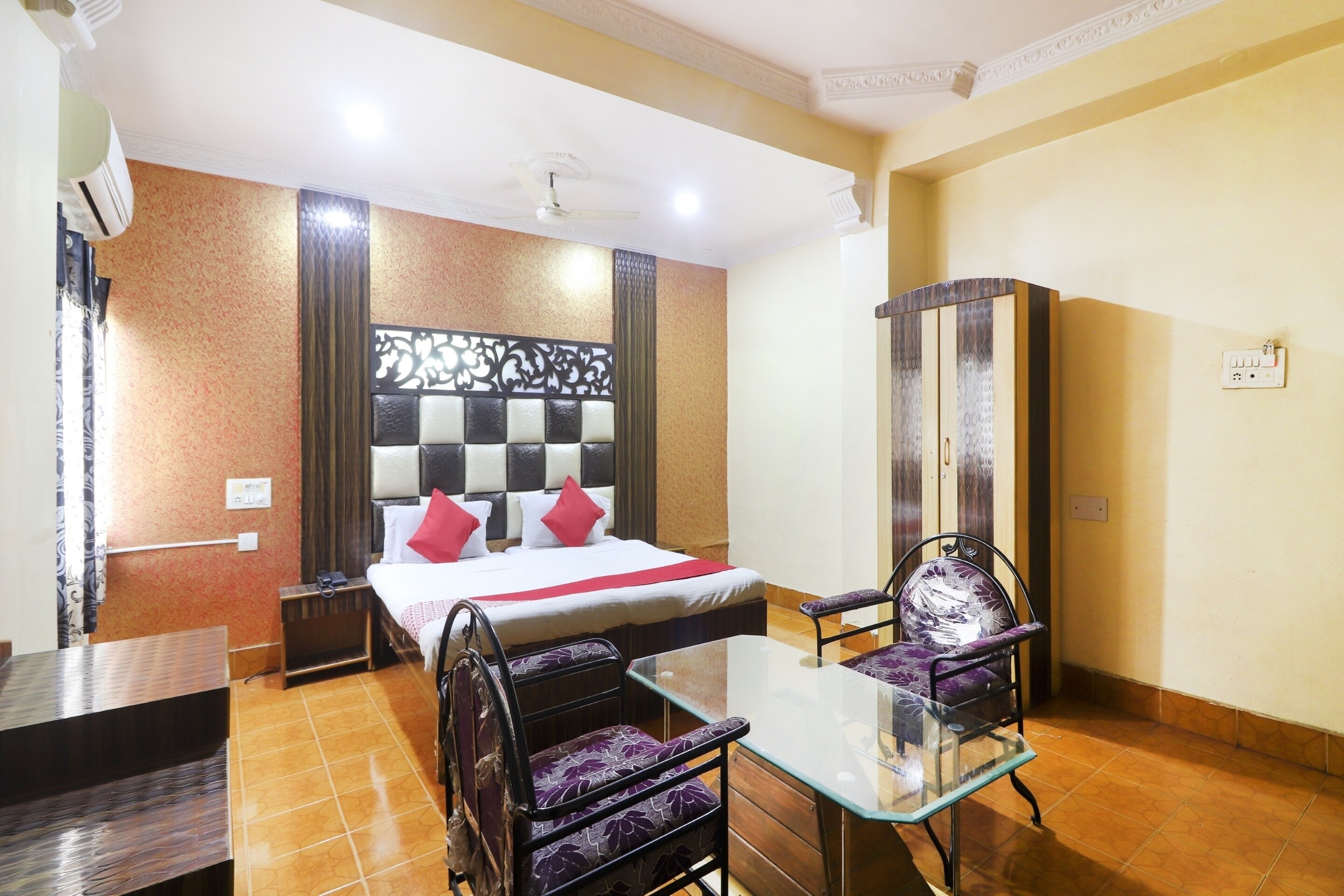 oyo 74978 hotel aadaab