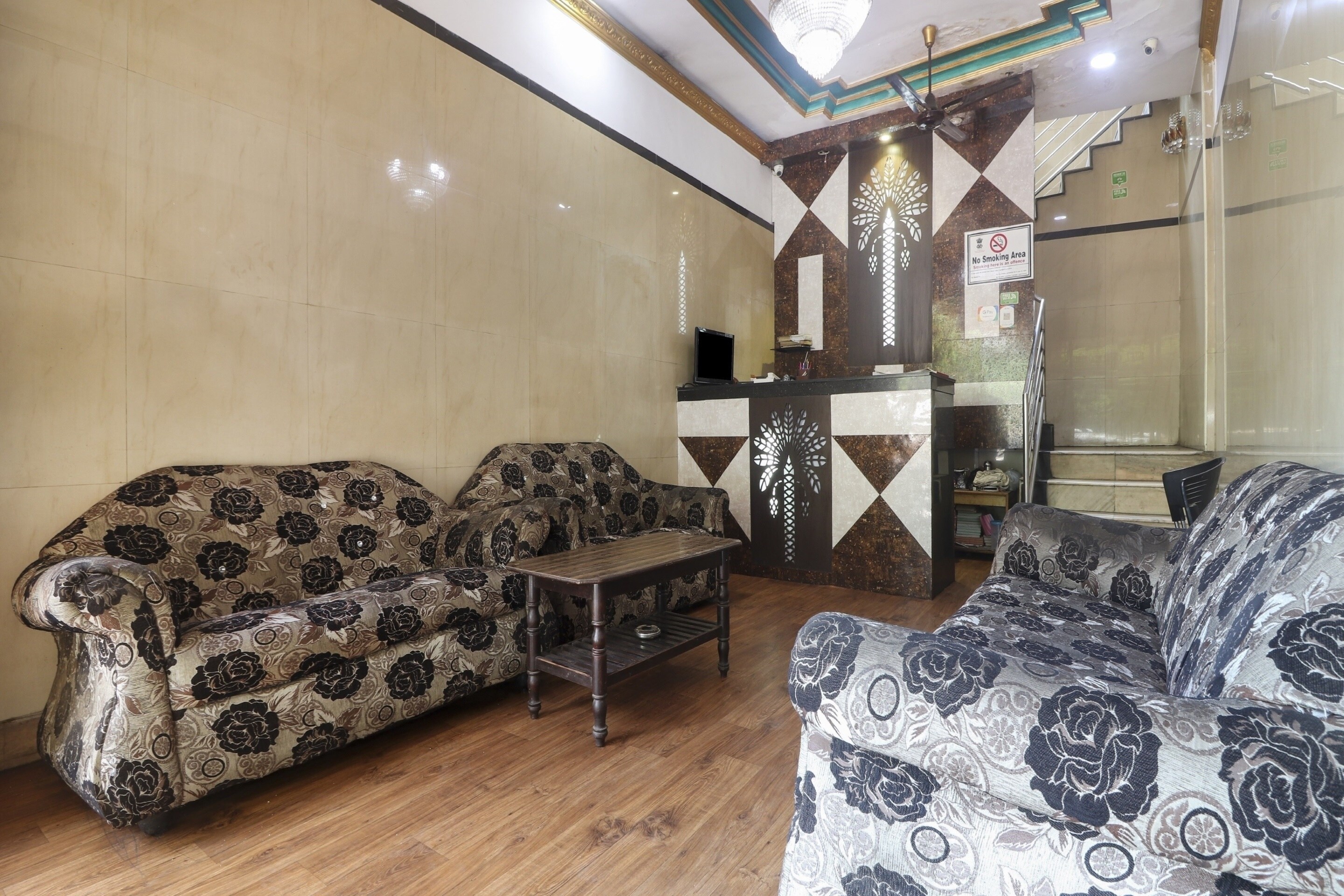 oyo 74978 hotel aadaab