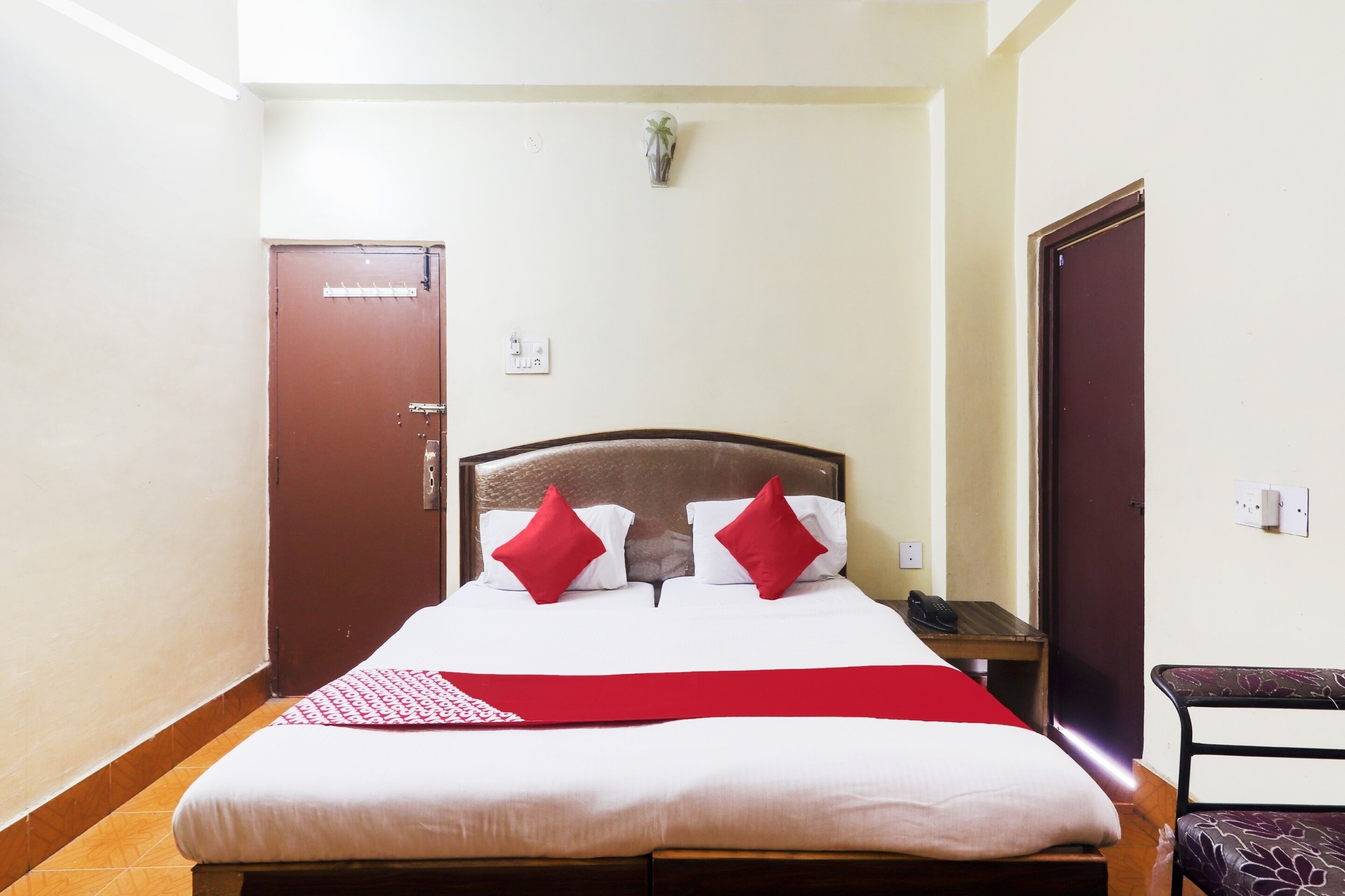 oyo 74978 hotel aadaab