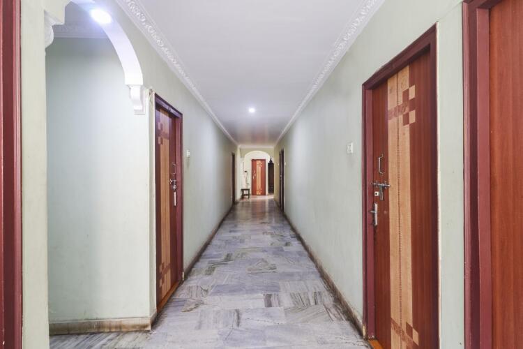 oyo 74978 hotel aadaab