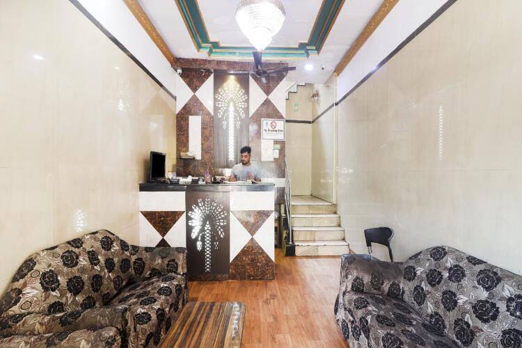 oyo 74978 hotel aadaab