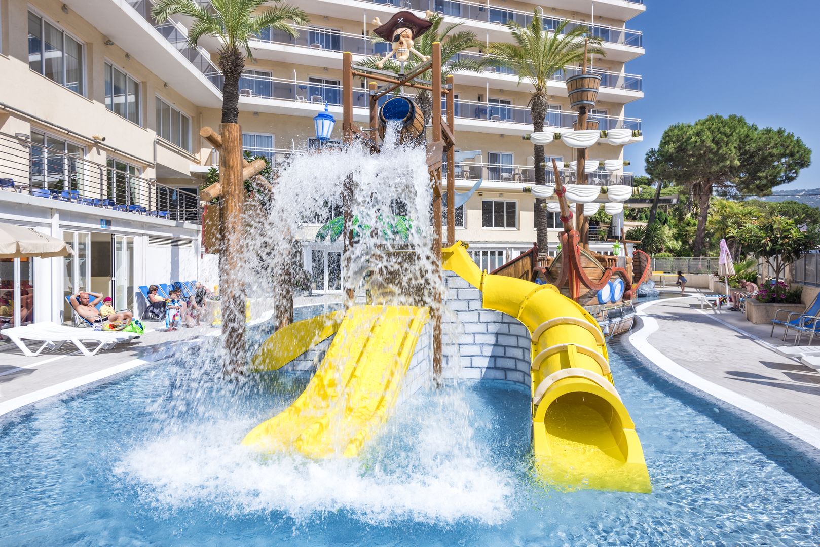 hotel oasis park splash