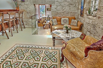 Hotel-Img