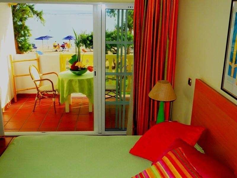 hotel le nautile beach