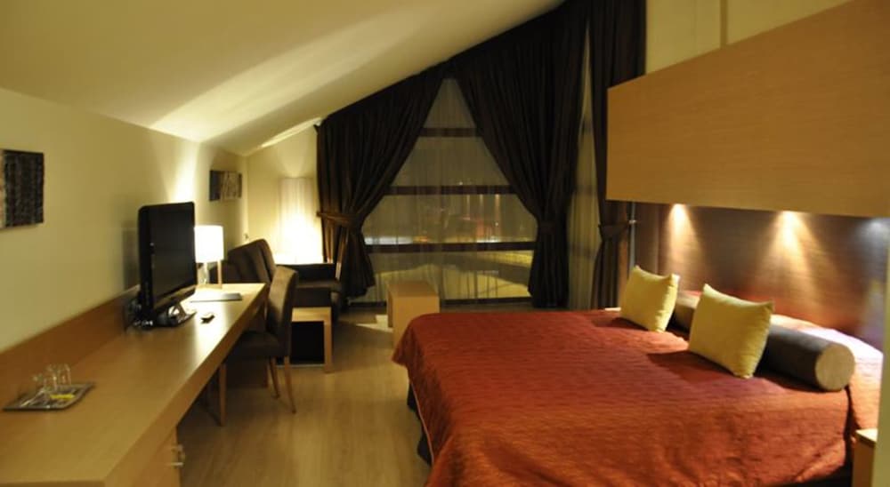 wuau hotel galanthus and spa