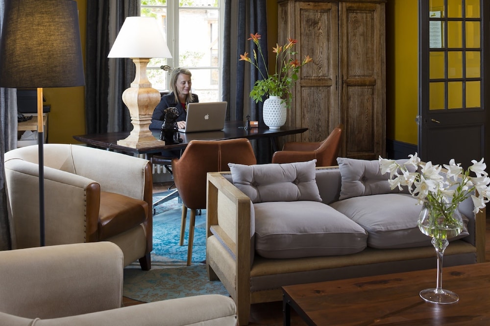 contact hotels le savigny and spa