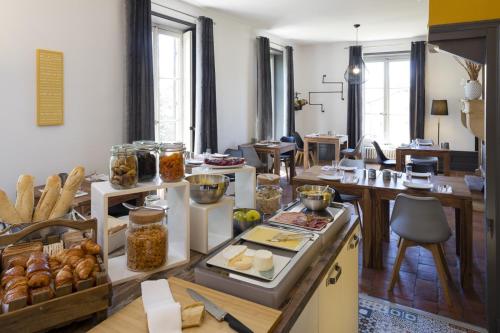 contact hotels le savigny and spa