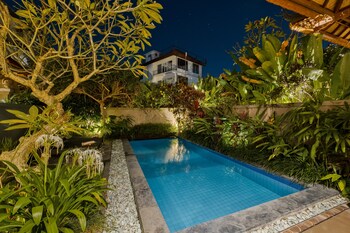 gora house bali