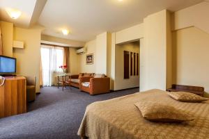 sofia place hotel by hmg